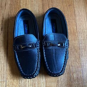 Josmo Boys Loafers in Black with Metal Accent